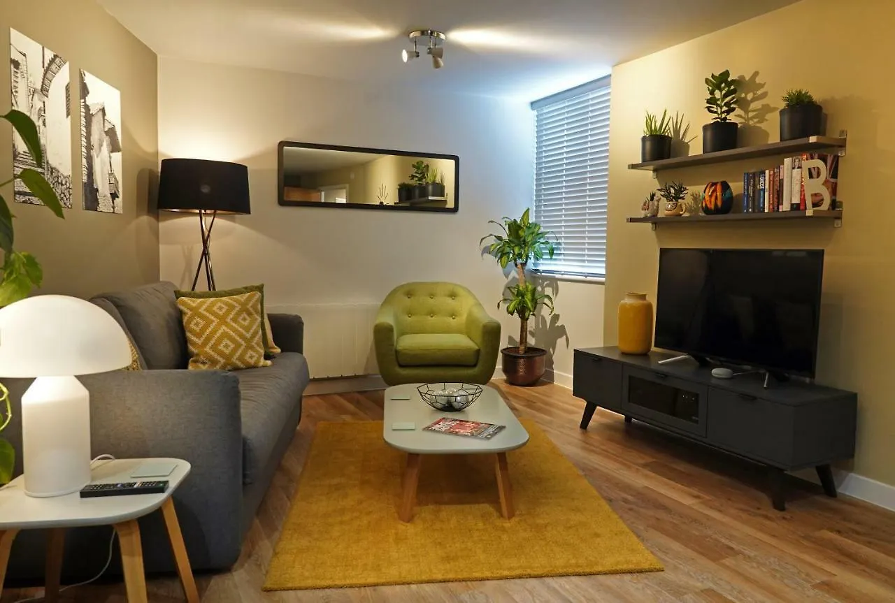 Modern One Bedroom Apartment In Cardiff Bay
