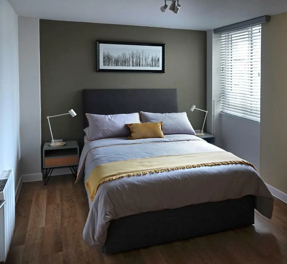 Modern One Bedroom Apartment In Cardiff Bay